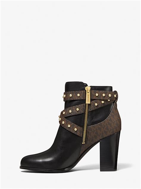 omoda michael kors ankel lars|Kincaid Ankle Boot .